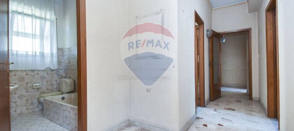 4-salle Appartement à Acireale, Italy No. 66446 16