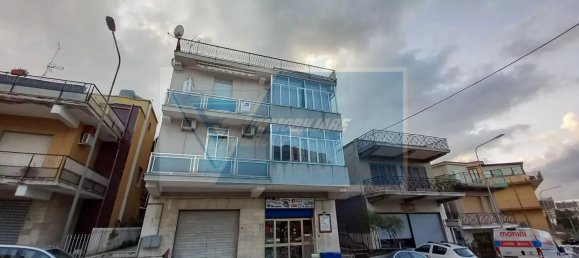 3 rooms Apartment in Melilli, Italy No. 125375 2