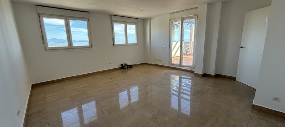 3 chambres Penthouse à La Duquesa, Spain No. 35283 21