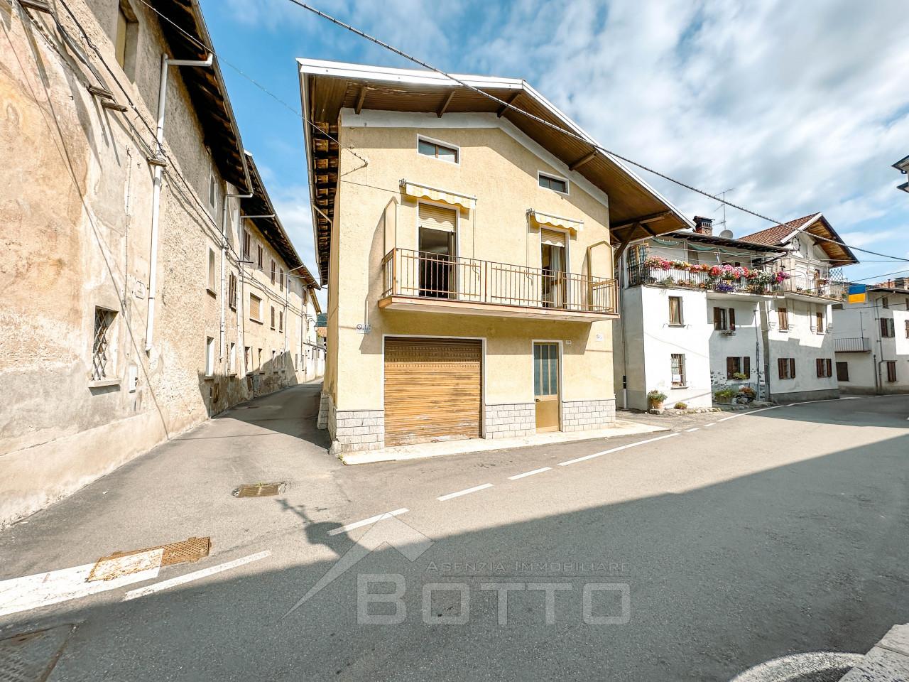 2 rooms House in Serravalle Sesia, Italy No. 224908