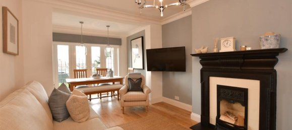 3 bedrooms Bungalow in Chingford, United Kingdom No. 4003 5