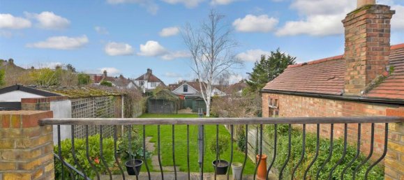 3 bedrooms Bungalow in Chingford, United Kingdom No. 4003 4