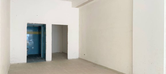 Коммерческая недвижимость 70м² в Катандзаро, Италия № 93067 5