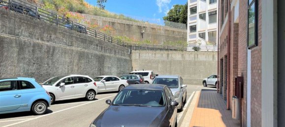 Коммерческая недвижимость 70м² в Катандзаро, Италия № 93067 10