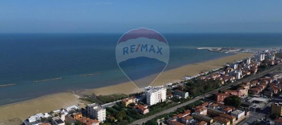 8 rooms Apartment in Senigallia, Italy No. 6021 43