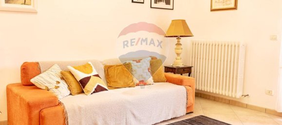 8 rooms Apartment in Senigallia, Italy No. 6021 4