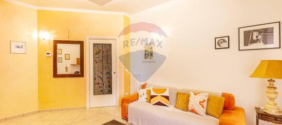 8 rooms Apartment in Senigallia, Italy No. 6021 2