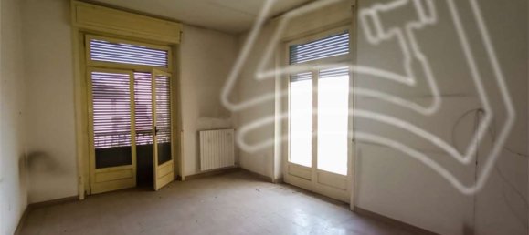 5 bedrooms Apartment in Benevento, Italy No. 375830 15