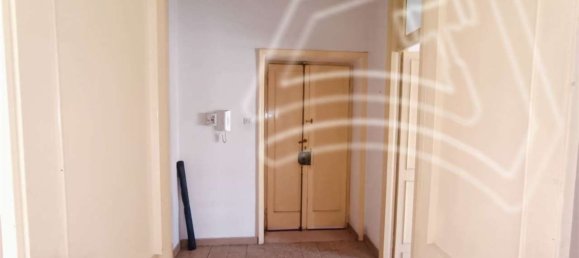 5 bedrooms Apartment in Benevento, Italy No. 375830 8