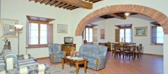 15 rooms Commercial property in Massarosa, Italy No. 85345 2