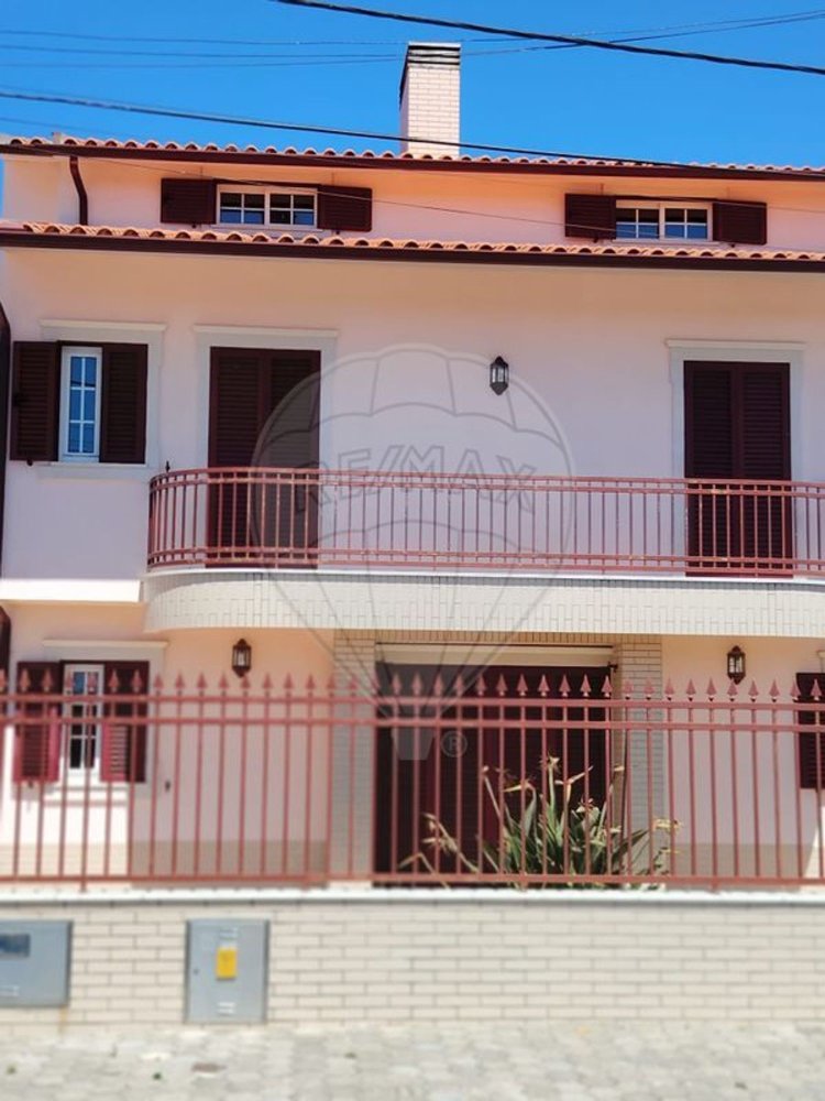 4 bedrooms House in Cacia, Portugal No. 214898