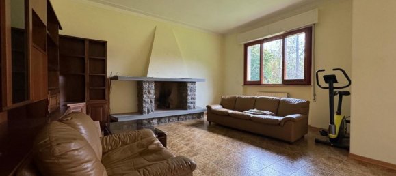 7غرفة منزل في Camaiore, Italy رقم 229178 12