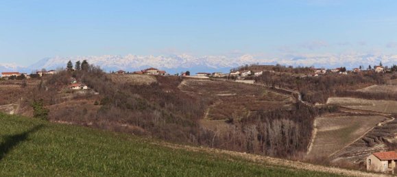 Дом с 8 комнатами в Серравалле Ланге, Италия № 3042 2