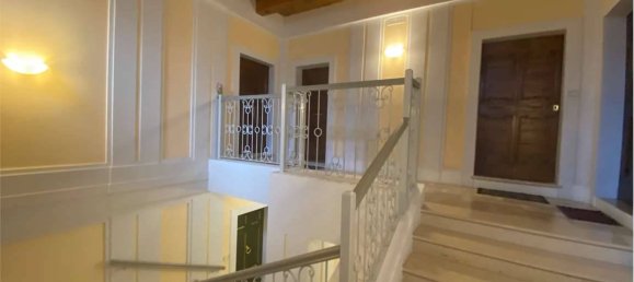 3 bedrooms Apartment in Loreto, Italy No. 152078 2