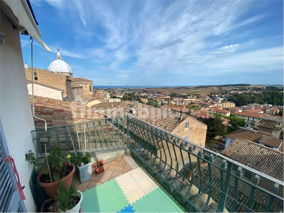 3 bedrooms Apartment in Loreto, Italy No. 152078