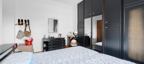 Apartamento de 2 divisões em Corsico, Italy N.º 9790 16