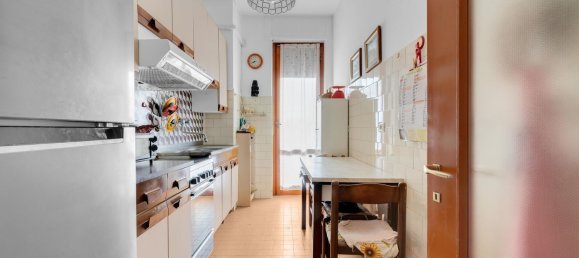 Apartamento de 2 divisões em Corsico, Italy N.º 9790 6