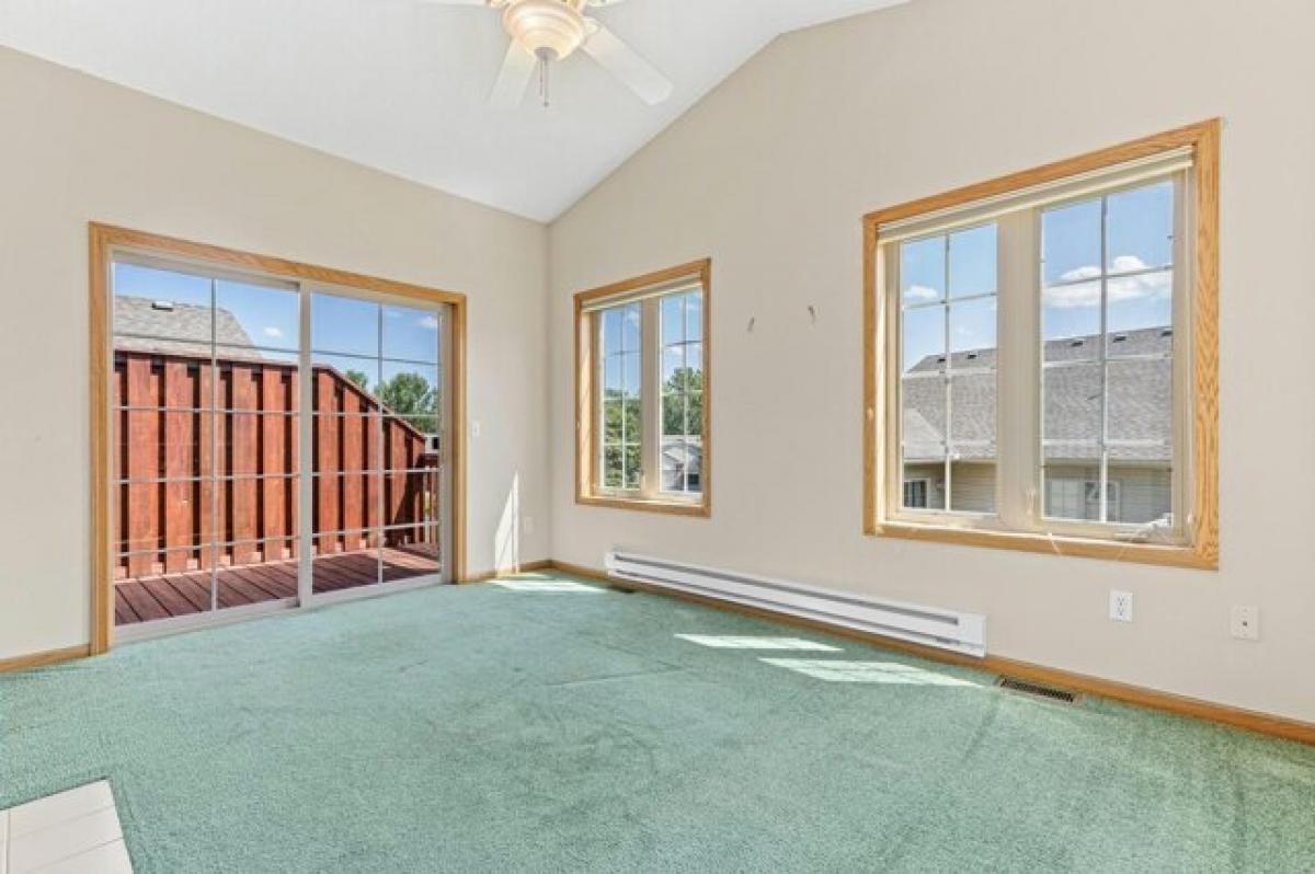 3 bedrooms House in Little Canada, USA No. 390198