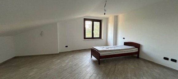 4-Zimmer Haus in Guidonia Montecelio, Italy, Nr. 158041 30