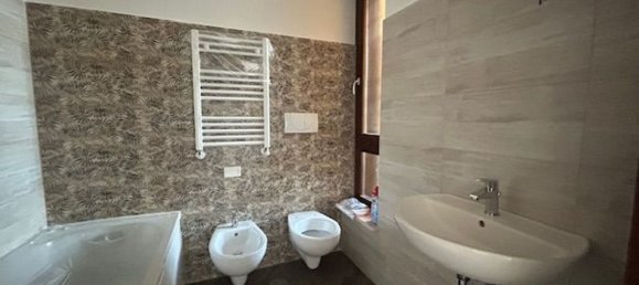 4-Zimmer Haus in Guidonia Montecelio, Italy, Nr. 158041 7