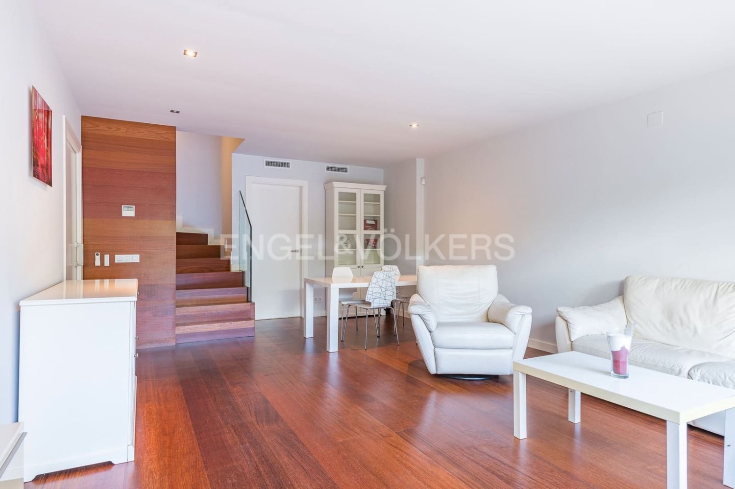 Квартира с 3 спальнями в Ситжес, Испания № 182752