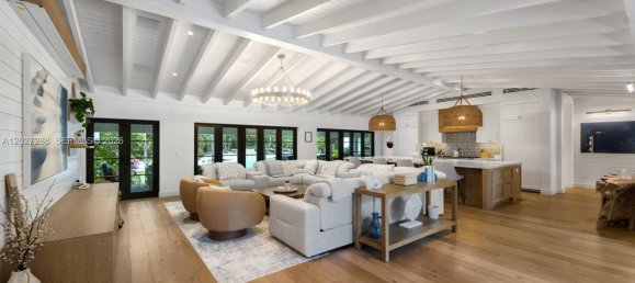 7 dormitorios villa en venta en Miami, Miami-Dade, Florida, USA № 615050 30