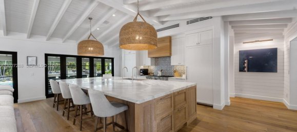 7 dormitorios villa en venta en Miami, Miami-Dade, Florida, USA № 615050 24