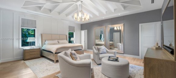 7 dormitorios villa en venta en Miami, Miami-Dade, Florida, USA № 615050 12
