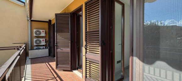 3 chambres Appartement à Montecorvino Pugliano, Italy No. 315558 3