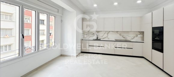 4 Schlafzimmer Wohnung in Barcelona, Spain, Nr. 84361 9