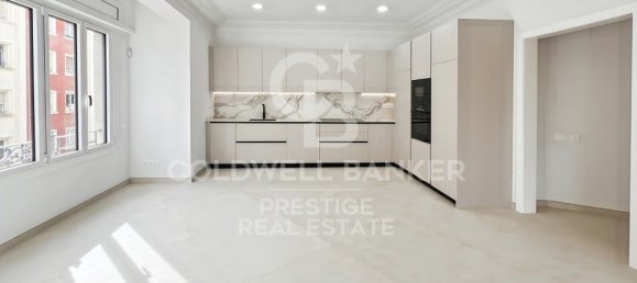 4 Schlafzimmer Wohnung in Barcelona, Spain, Nr. 84361 7