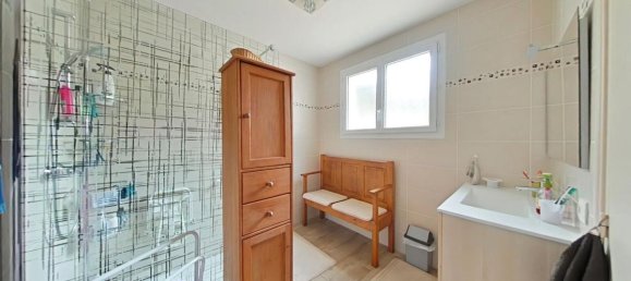 Casa de 3 dormitorios en Reugny, France No. 54226 5