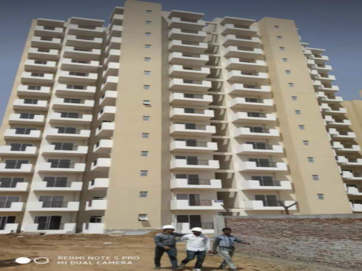 2 bedrooms House in Gurgaon, India No. 25141