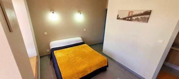 10 bedrooms Building in Le Loroux-Bottereau, France No. 300005 3