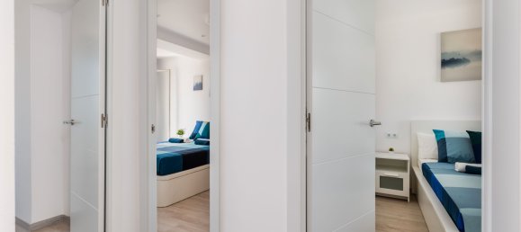 3 bedrooms Apartment in Ciutat Vella, Spain No. 28442 16