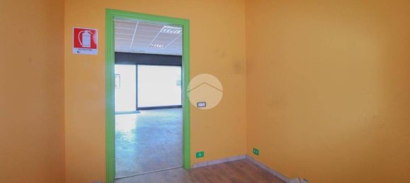 4-Zimmer Büro in Vaprio d'Adda, Italy, Nr. 275728 6