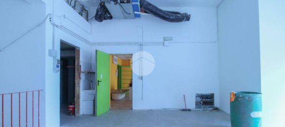 4-Zimmer Büro in Vaprio d'Adda, Italy, Nr. 275728 17