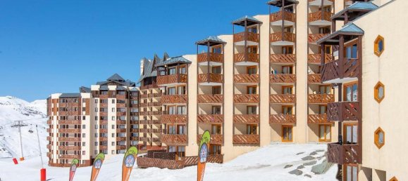 2 bedrooms Apartment in Les Belleville, France No. 488 9