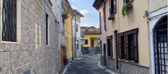 2 rooms Apartment in Garbagnate Milanese, Italy No. 182620 2