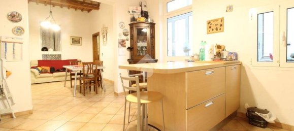 2 bedrooms Apartment in Livorno, Italy No. 146499 6