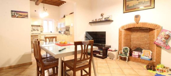 2 bedrooms Apartment in Livorno, Italy No. 146499 5