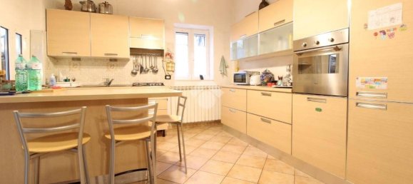 2 bedrooms Apartment in Livorno, Italy No. 146499 10