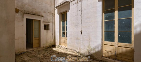 Apartamento de 6 habitaciónes en Casarano, Italy No. 232763 36