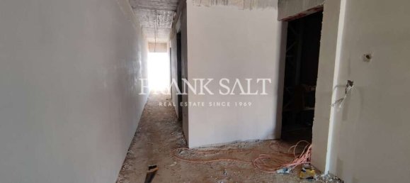Apartamento de 2 dormitorios en Gzira, Malta No. 2418 3