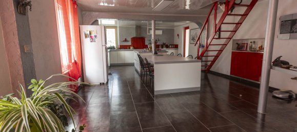 2 bedrooms House in Romorantin-Lanthenay, France No. 209302 3