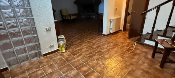 6 rooms House in Capoterra, Italy No. 229584 3