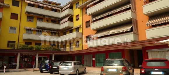 1 room Commercial property in Vicenza, Italy No. 92157 2