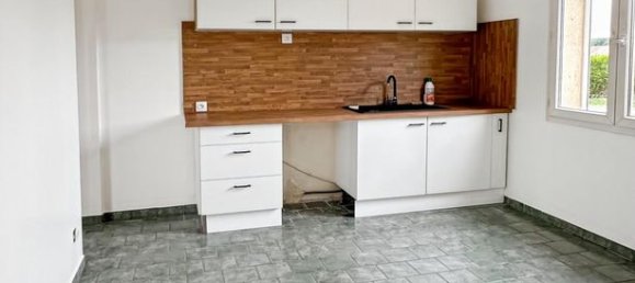 3 bedrooms House in Eure, France No. 300274 3