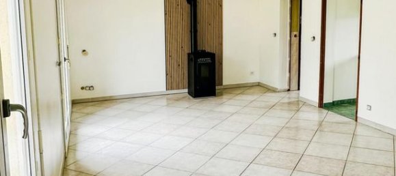 3 bedrooms House in Eure, France No. 300274 2