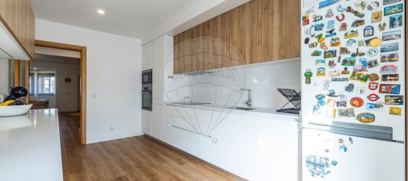 Villa de 4 dormitorios en Leiria, Portugal No. 17681 9